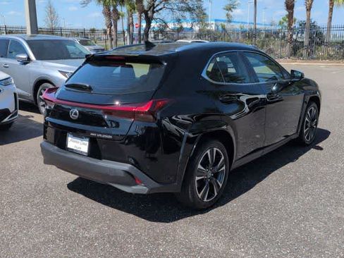 Used 2023 Lexus UX 250h Premium w/ Accessory Package (Z1) image 8