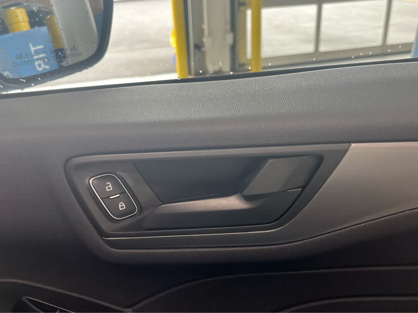Used 2023 Ford Escape Active AWD/4WD image 38