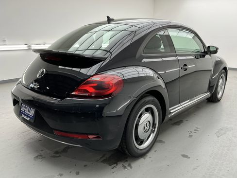 Used 2018 Volkswagen Beetle 2.0T Coast image 4