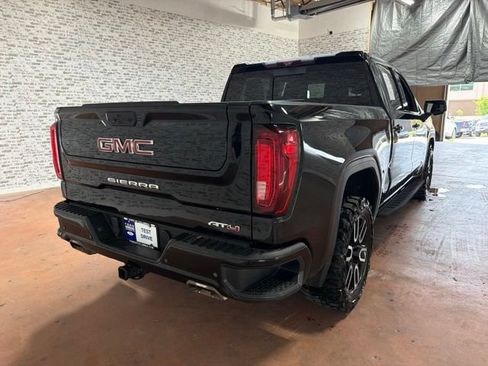 Used 2022 GMC Sierra 1500 AT4 w/ AT4 Premium Package AWD/4WD image 7
