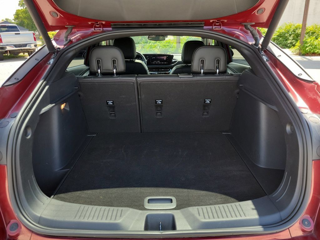 Used 2025 Buick Envista Preferred FWD image 6
