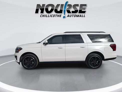 Used 2022 Ford Expedition Max Limited image 5