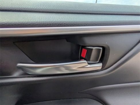 Used 2023 Toyota RAV4 XLE image 30