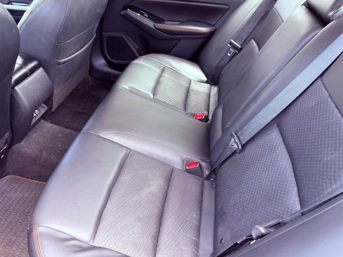 Used 2025 Nissan Altima 2.5 SR FWD image 28