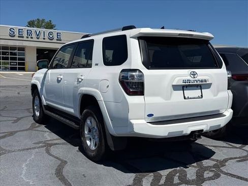 Used 2024 Toyota 4Runner SR5 Premium AWD/4WD image 4