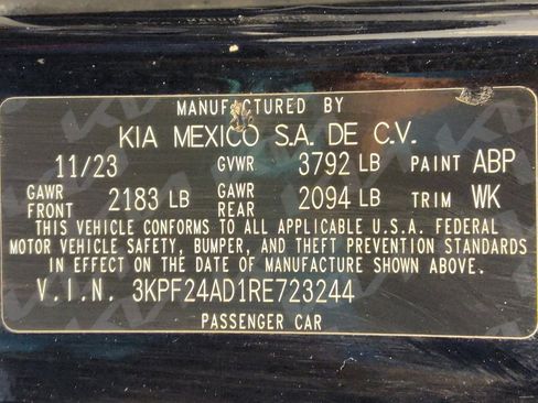 Used 2024 Kia Forte LXS FWD image 33