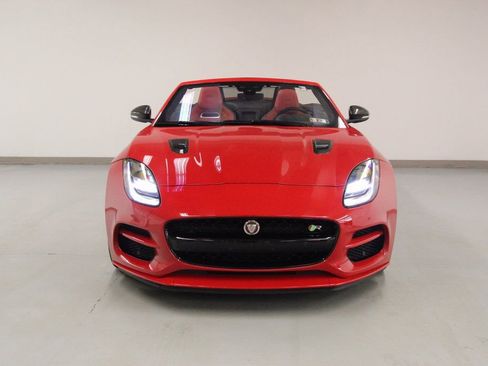 Used 2020 Jaguar F-TYPE R image 3