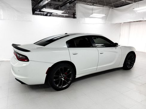 Used 2021 Dodge Charger SXT w/ Leather Interior Group RWD image 7