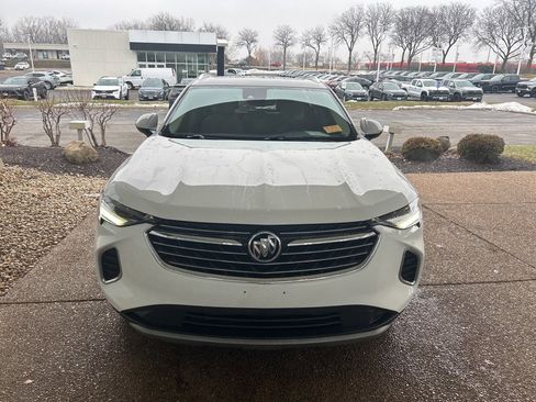 Used 2021 Buick Envision Essence image 2