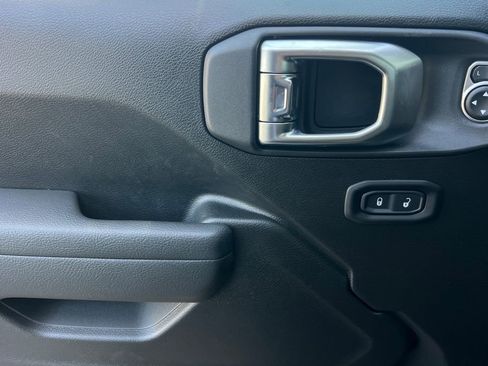 New 2026 Jeep Gladiator Sport image 11