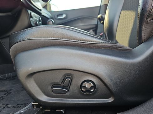 Used 2021 Jeep Compass Latitude w/ Convenience Group image 29