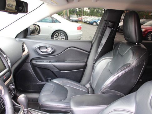 Used 2016 Jeep Cherokee High Altitude AWD/4WD image 12