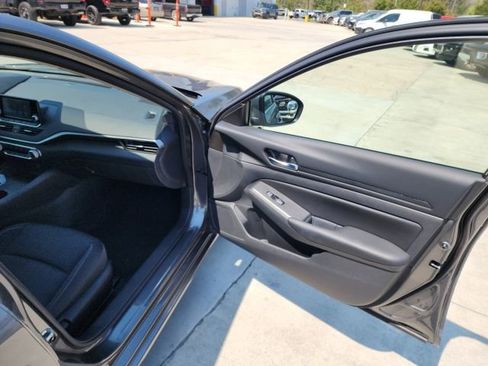 Used 2022 Nissan Altima 2.5 S image 8
