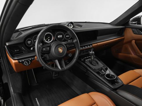 Used 2024 Porsche 911 GT3 image 4