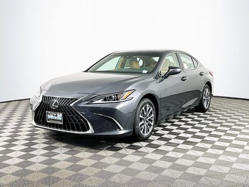 New 2025 Lexus ES 350 image 3