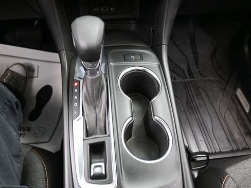 Used 2022 Chevrolet Equinox LT FWD image 11