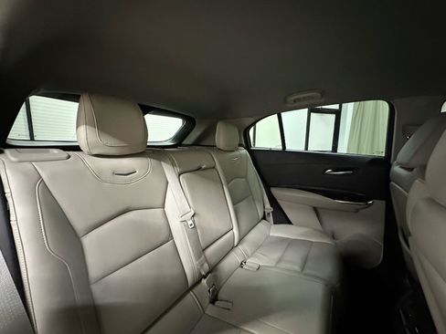Used 2022 Cadillac XT4 Premium Luxury w/ Safety Alert Package AWD/4WD image 15