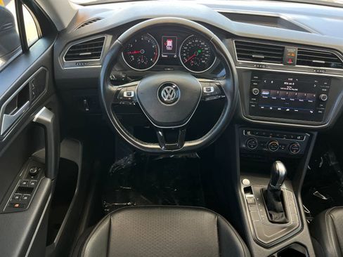 Used 2019 Volkswagen Tiguan SE FWD image 15