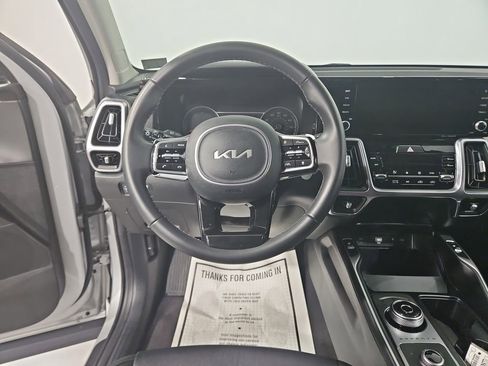 Used 2023 Kia Sorento EX image 14