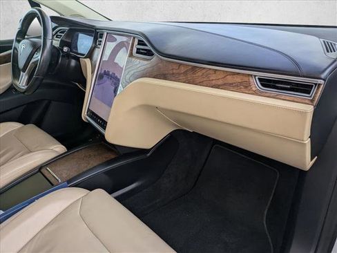 Used 2016 Tesla Model X 75D image 20