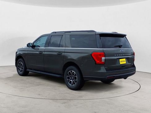 Used 2024 Ford Expedition Max XLT AWD/4WD image 3