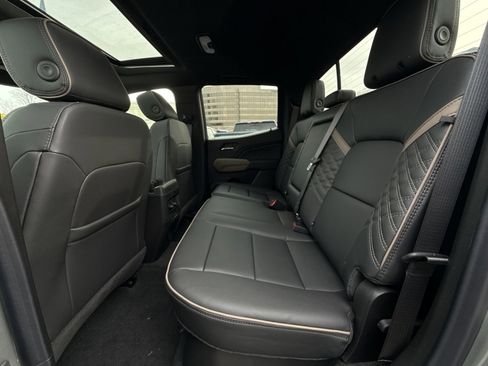 New 2026 GMC Canyon Denali image 25