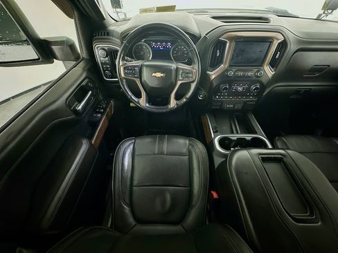 Used 2020 Chevrolet Silverado 2500 High Country w/ Z71 Off-Road Package AWD/4WD image 9