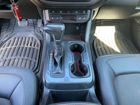 Used 2021 GMC Canyon AT4 image 22