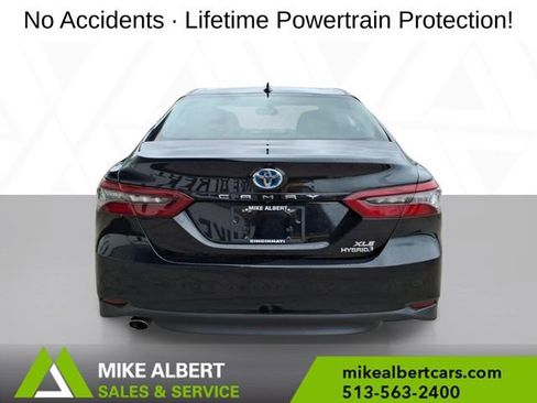 Used 2023 Toyota Camry XLE FWD image 6