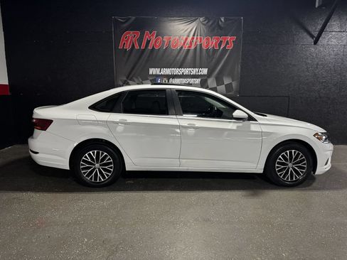 Used 2019 Volkswagen Jetta SE FWD image 6