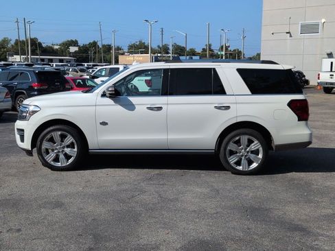 Used 2024 Ford Expedition King Ranch RWD image 9