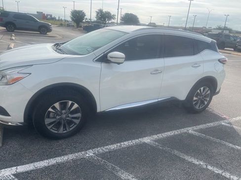 Used 2017 Nissan Murano SL FWD image 2