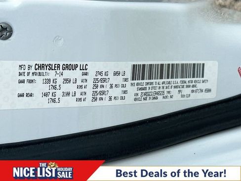 Used 2014 Dodge Grand Caravan SXT image 32