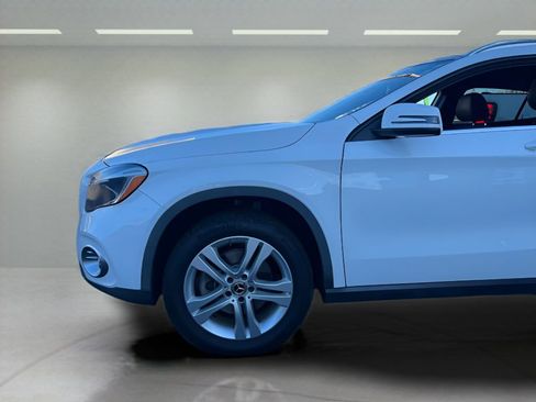 Used 2019 Mercedes-Benz GLA 250 4MATIC image 26