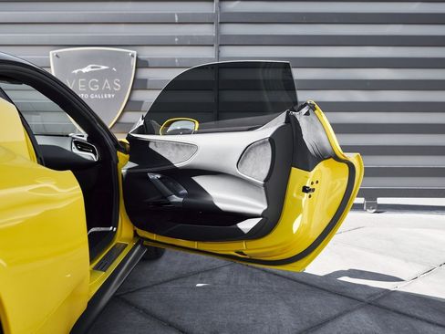 Used 2022 Ferrari SF90 Stradale image 29