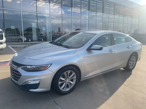 Used 2020 Chevrolet Malibu LT FWD image 1
