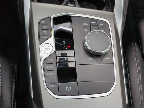 Used 2025 BMW 230i Coupe w/ M Sport Package image 26