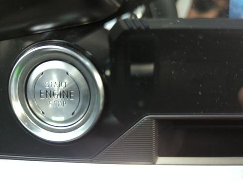 Used 2025 Chevrolet Corvette Z06 image 24