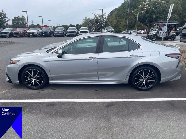Used 2024 Toyota Camry SE w/ Cold Weather Package FWD image 2