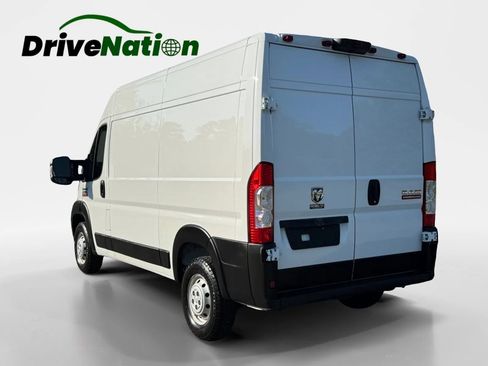 Used 2022 RAM ProMaster 2500 w/ Premium Convenience Group FWD image 7