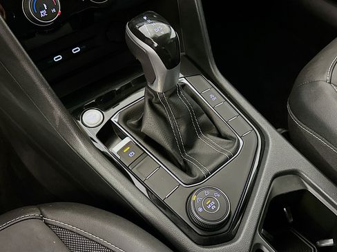 Used 2023 Volkswagen Taos SE image 25