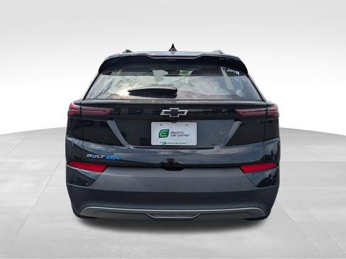 Used 2023 Chevrolet Bolt EUV LT w/ Driver Confidence Package FWD image 6