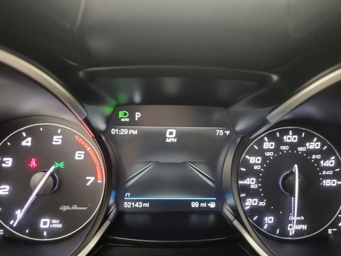 Used 2022 Alfa Romeo Stelvio Veloce AWD/4WD image 17