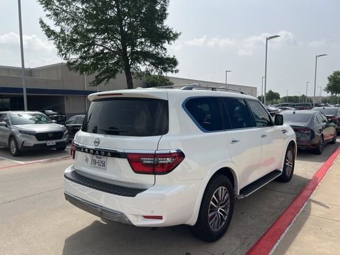 Used 2022 Nissan Armada SV w/ SV Appearance Package RWD image 7