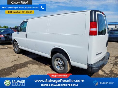 Used 2023 GMC Savana 3500 w/ Driver Convenience Package RWD image 3