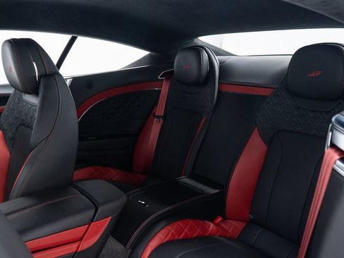 Certified 2023 Bentley Continental GT V8 AWD/4WD image 20