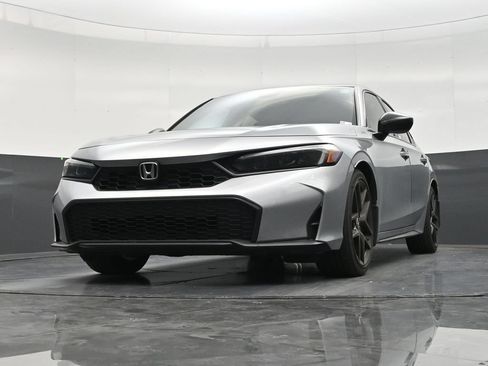 Used 2025 Honda Civic Sport image 27