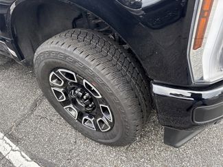 Used 2025 Ford F350 Platinum video 2