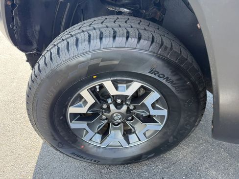 Used 2019 Toyota Tacoma TRD Off-Road image 42