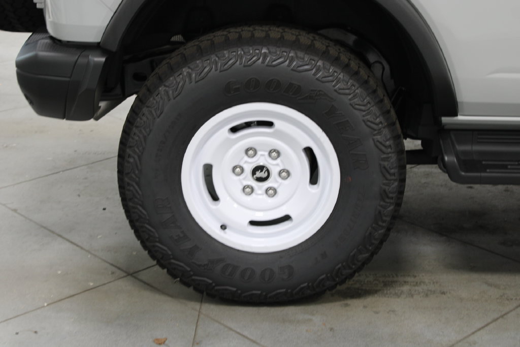 New 2026 Ford Bronco Heritage Edition AWD/4WD image 13
